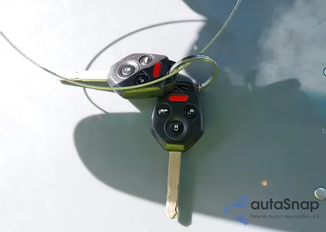 2014 Subaru Outback 2.5I Premium z USA, uszkodzony, nr VIN 4S4BRBCC8E3205129